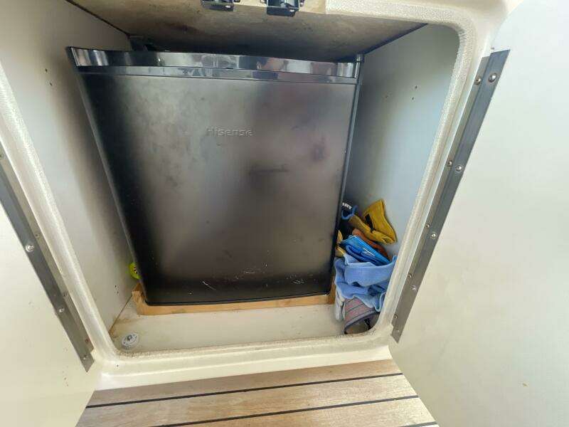 BROWN EYED GIRLS 63ft Sea Ray Yacht For Sale