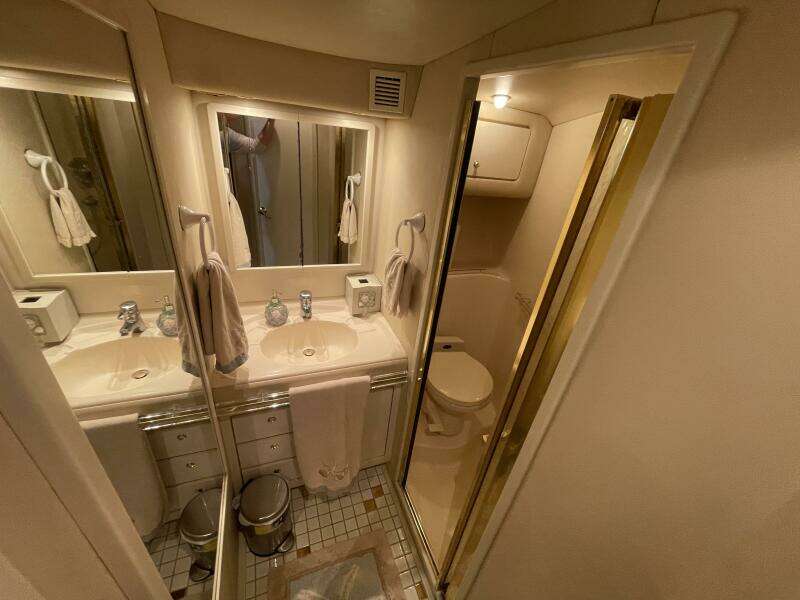 BROWN EYED GIRLS 63ft Sea Ray Yacht For Sale