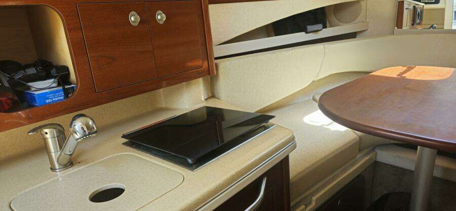 28ft Sea Ray Yacht For Sale