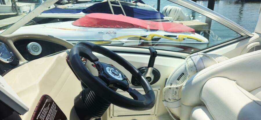 28ft Sea Ray Yacht For Sale