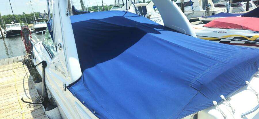 28ft Sea Ray Yacht For Sale
