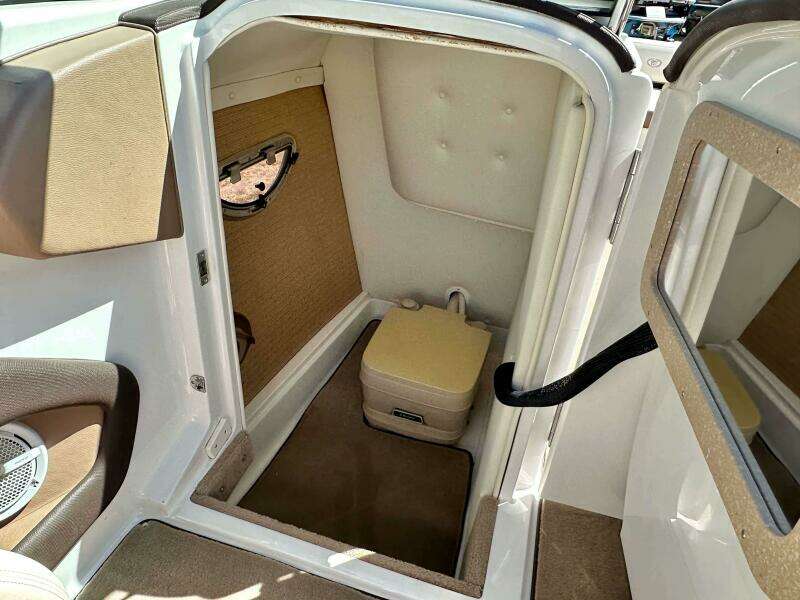 26ft Cobalt Yacht For Sale