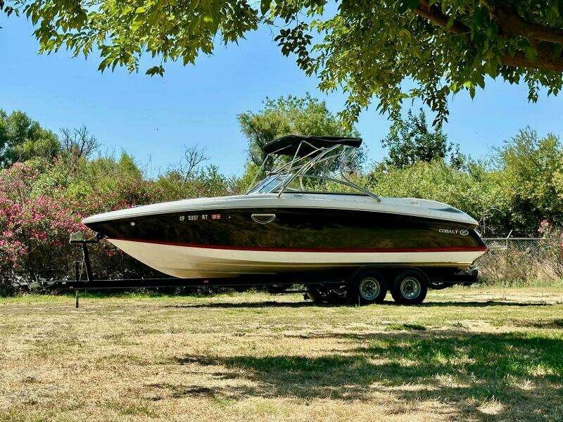 26ft Cobalt Yacht For Sale