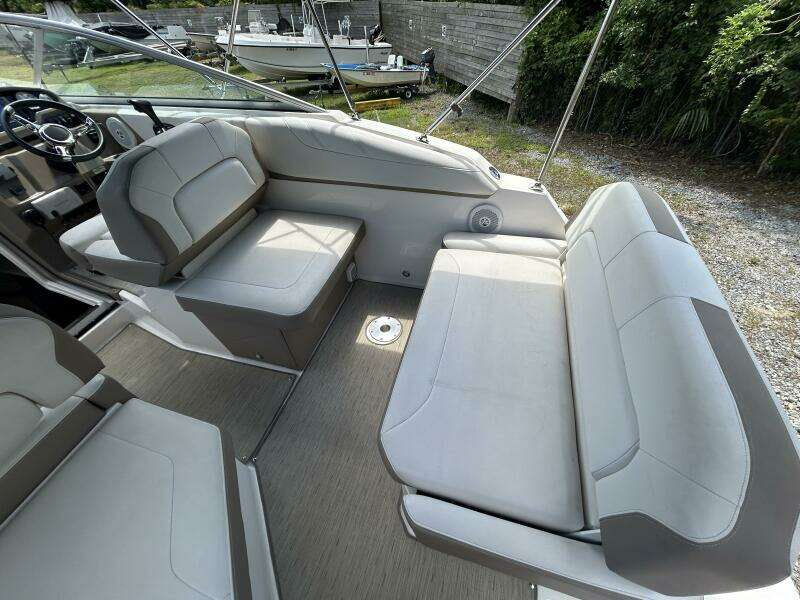 Tide Together 26ft Regal Yacht For Sale