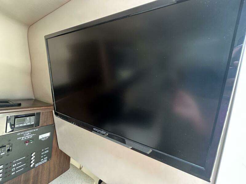 Tide Together 26ft Regal Yacht For Sale