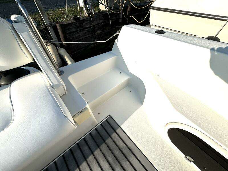 Mid Night Cruz 34ft Carver Yacht For Sale