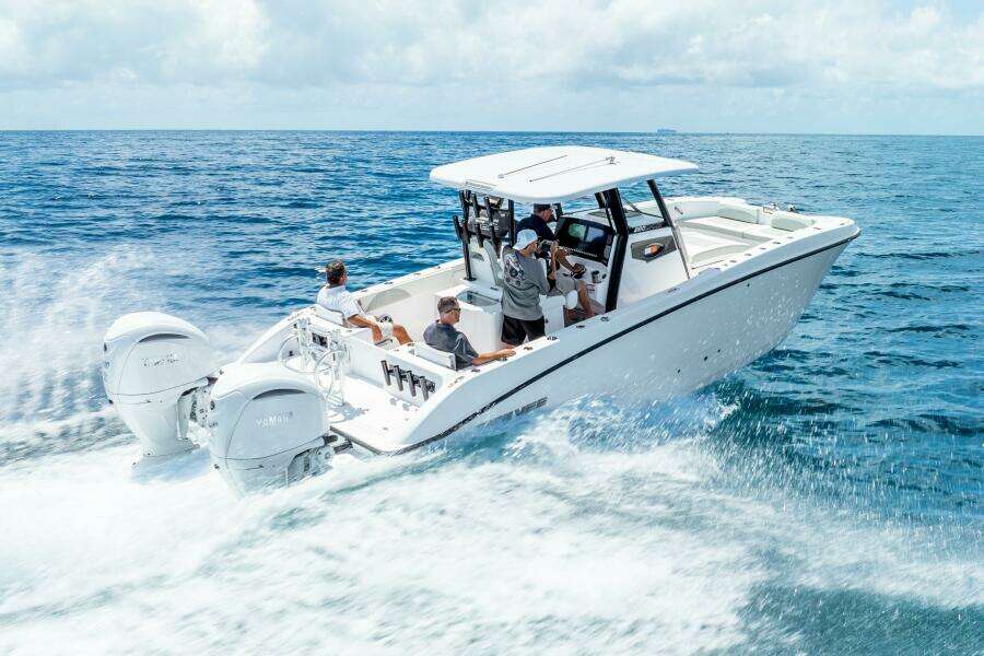 28ft Twin Vee Yacht For Sale