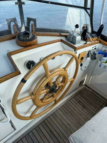 Light Dancing 36ft Grand Banks Yacht For Sale