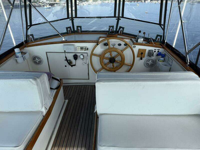 Light Dancing 36ft Grand Banks Yacht For Sale