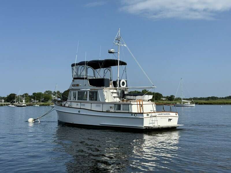 Light Dancing 36ft Grand Banks Yacht For Sale