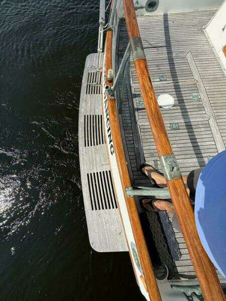 Light Dancing 36ft Grand Banks Yacht For Sale