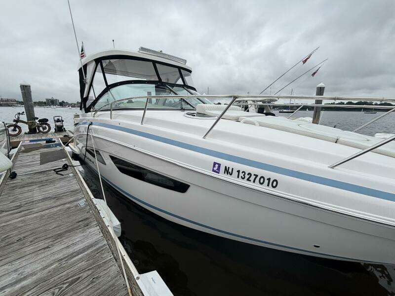 33ft Regal Yacht For Sale