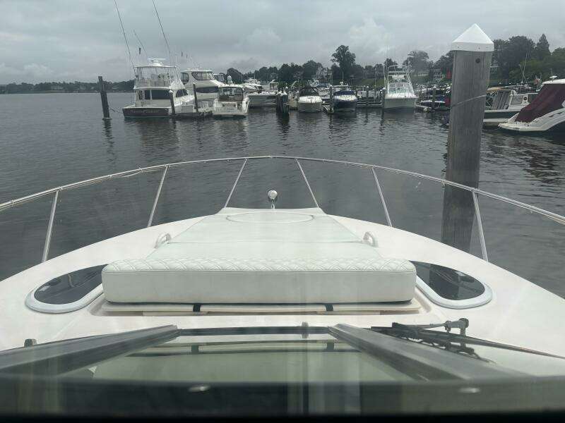 33ft Regal Yacht For Sale