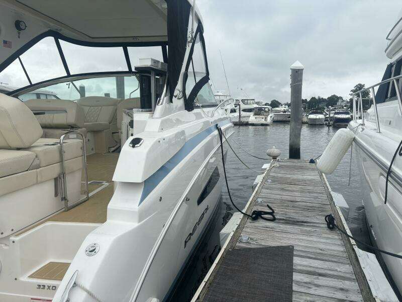 33ft Regal Yacht For Sale