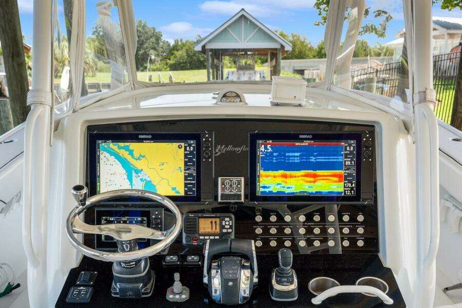 39ft Yellowfin Yacht For Sale