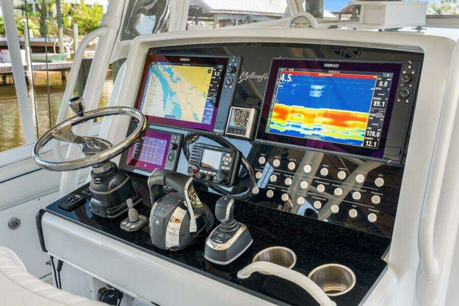39ft Yellowfin Yacht For Sale