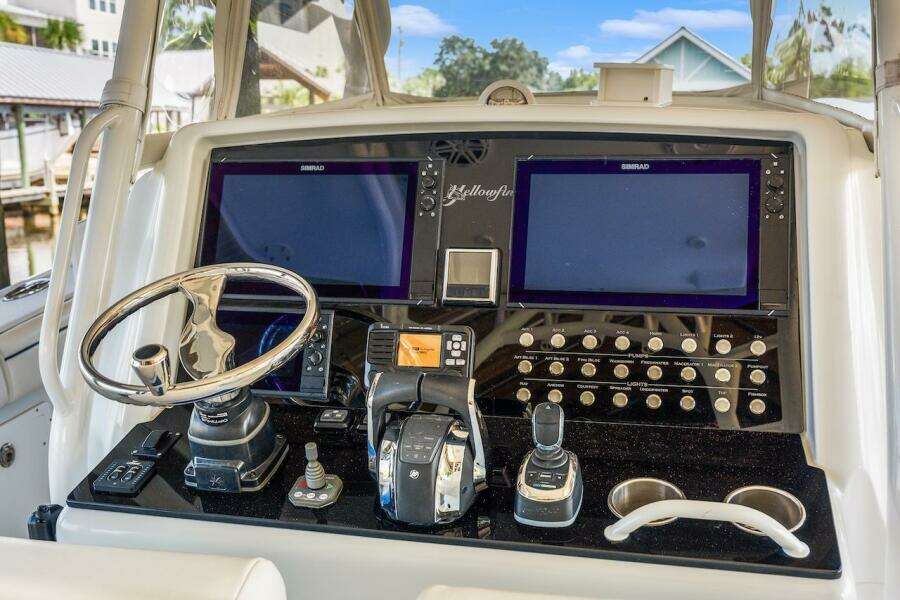 39ft Yellowfin Yacht For Sale
