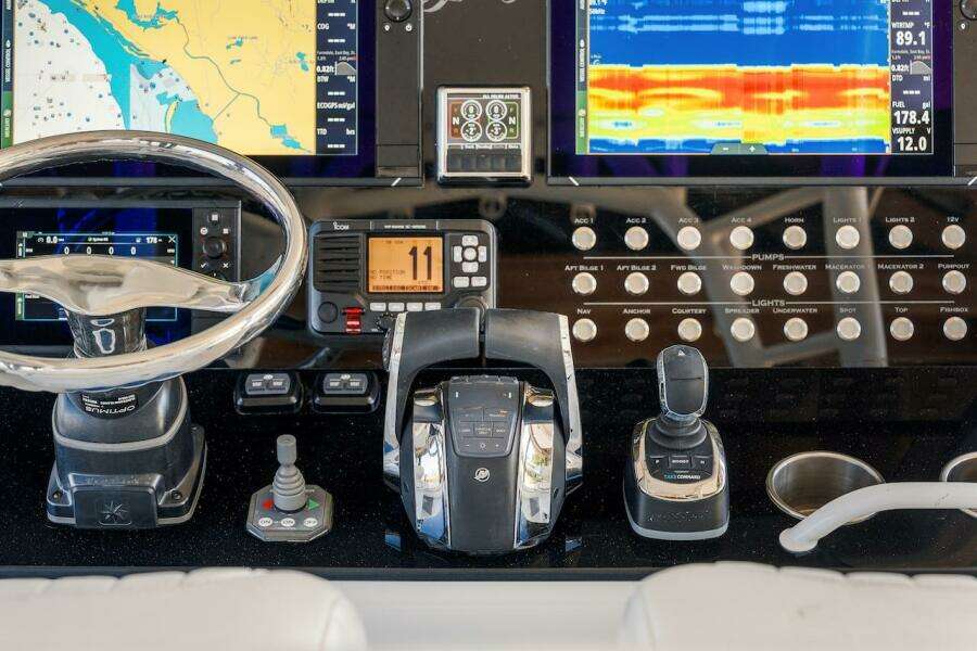 39ft Yellowfin Yacht For Sale