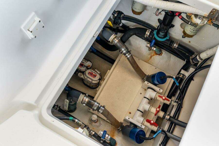 39ft Yellowfin Yacht For Sale
