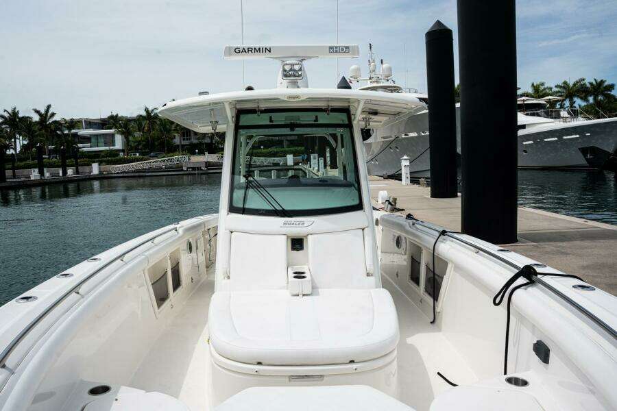 35ft Boston Whaler Yacht For Sale