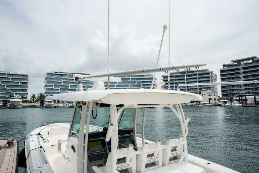 35ft Boston Whaler Yacht For Sale