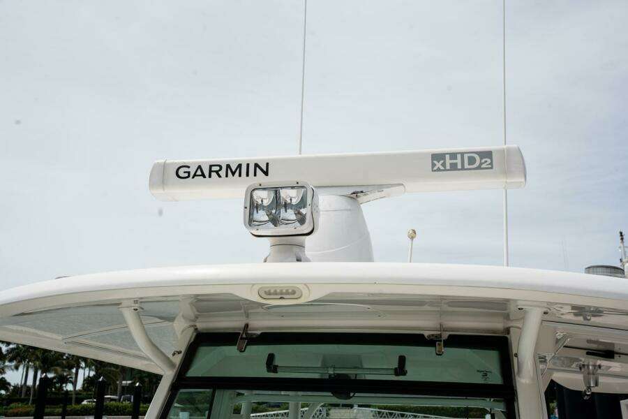 35ft Boston Whaler Yacht For Sale