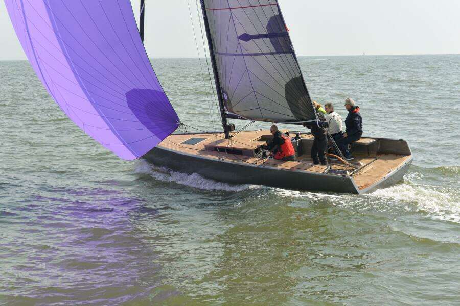 27ft Black Pepper Yacht For Sale