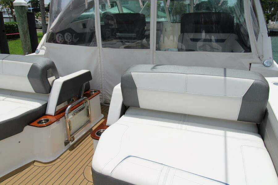 Knot Sorry 38ft Tiara Yachts Yacht For Sale