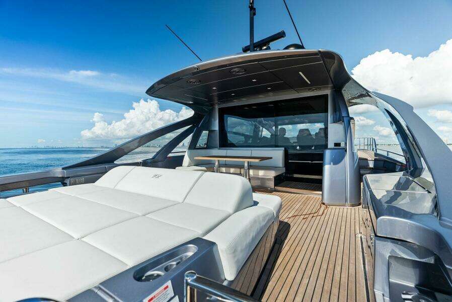 Barnext 69ft Pershing Yacht For Sale