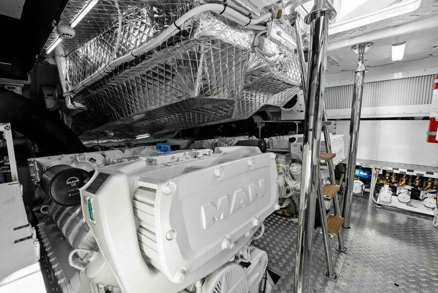 Barnext 69ft Pershing Yacht For Sale