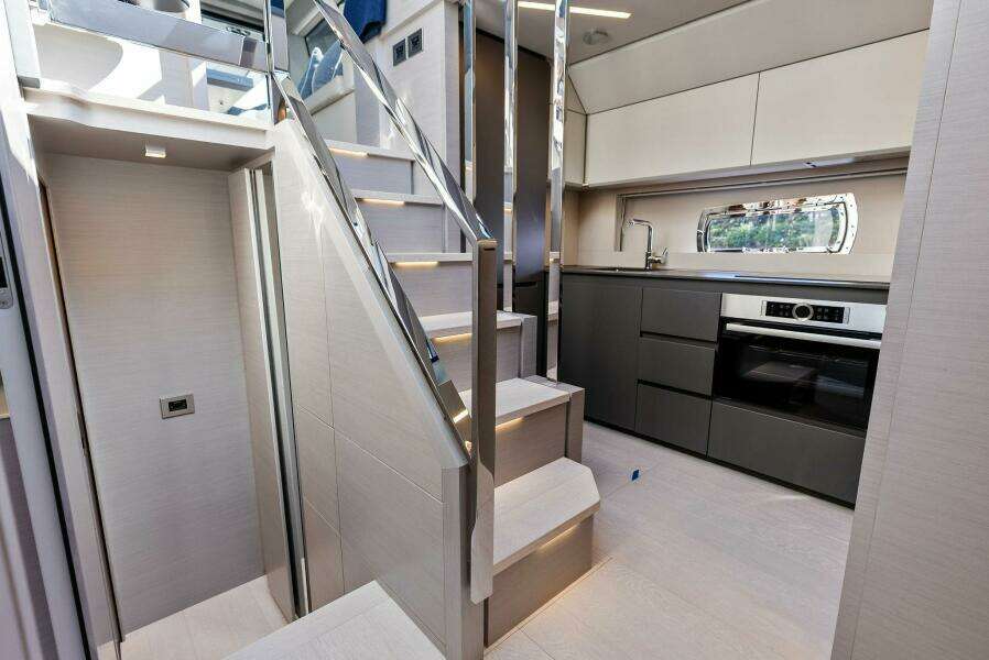 Barnext 69ft Pershing Yacht For Sale