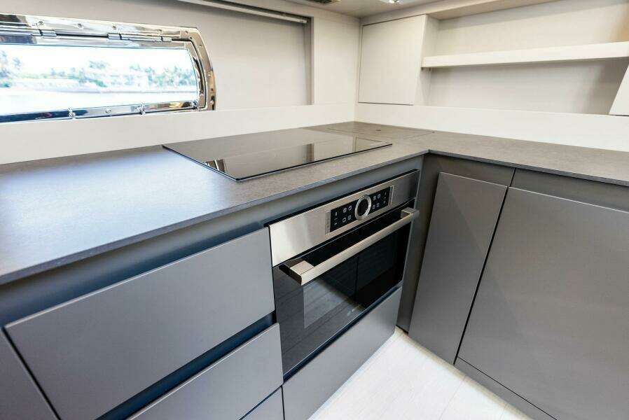 Barnext 69ft Pershing Yacht For Sale
