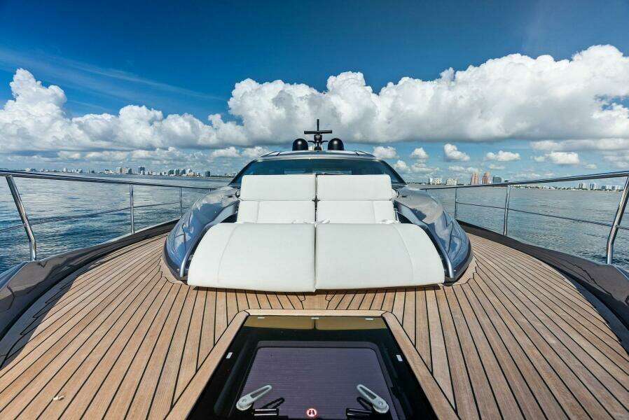 Barnext 69ft Pershing Yacht For Sale