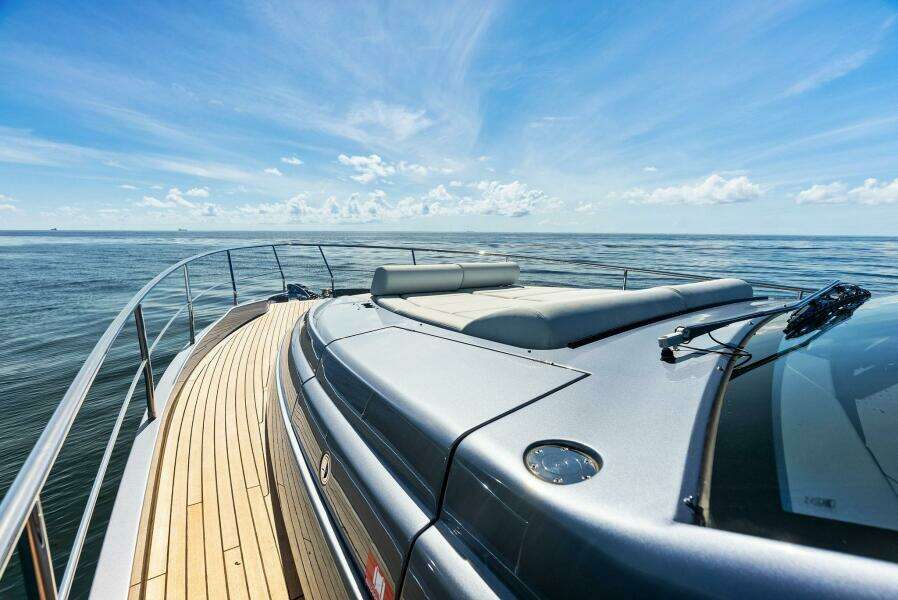 Barnext 69ft Pershing Yacht For Sale