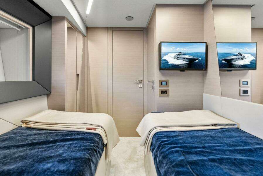 Barnext 69ft Pershing Yacht For Sale