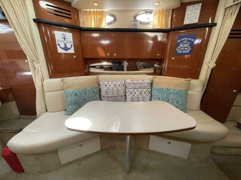 Sea Ryder 32ft Sea Ray Yacht For Sale