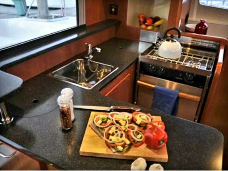 Mari Sol 39ft Leopard Yacht For Sale