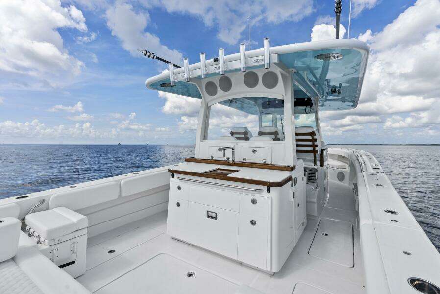 42ft HCB Yacht For Sale