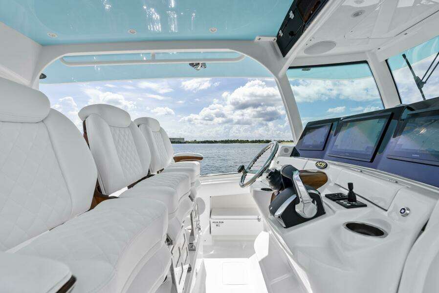 42ft HCB Yacht For Sale