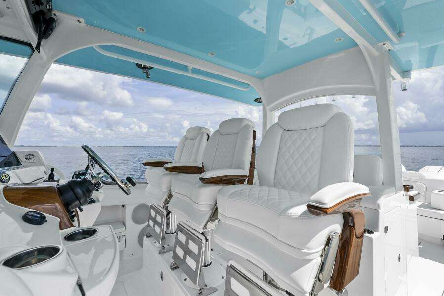 42ft HCB Yacht For Sale