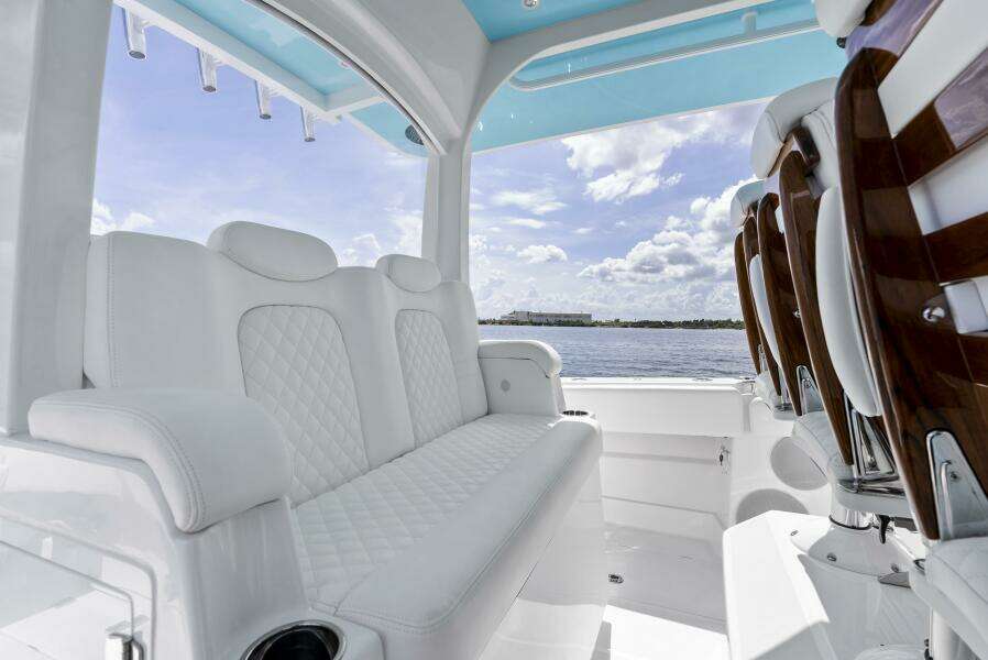 42ft HCB Yacht For Sale