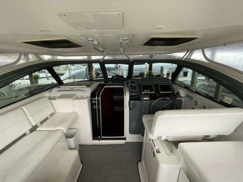 38ft Pursuit Yacht For Sale