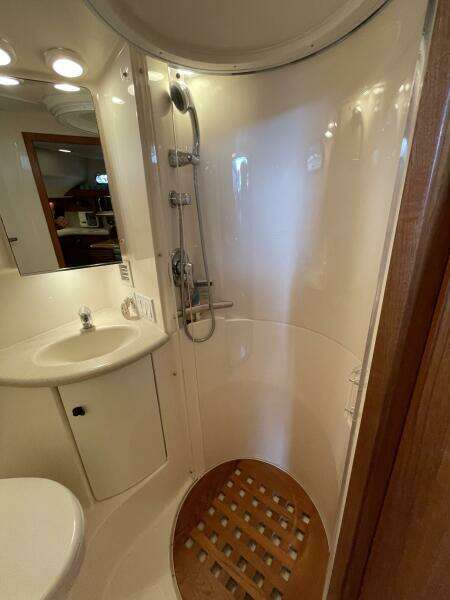 38ft Pursuit Yacht For Sale