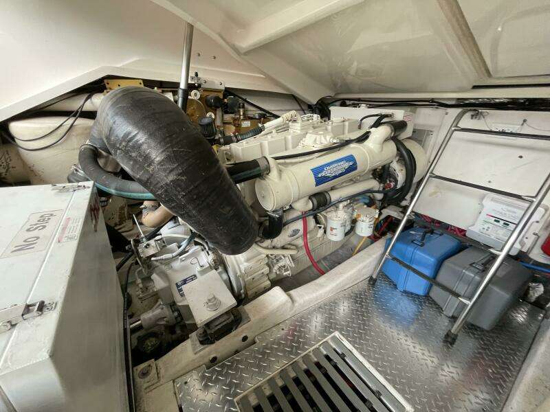 38ft Pursuit Yacht For Sale