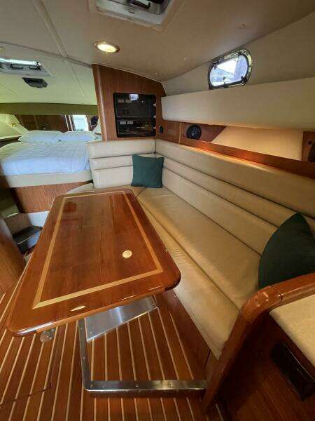 38ft Pursuit Yacht For Sale