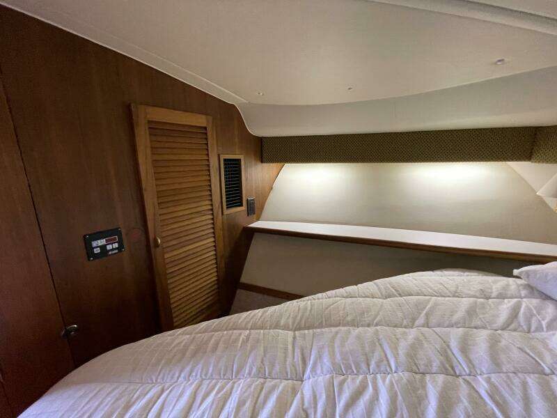38ft Pursuit Yacht For Sale