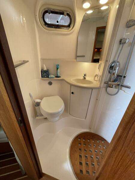 38ft Pursuit Yacht For Sale