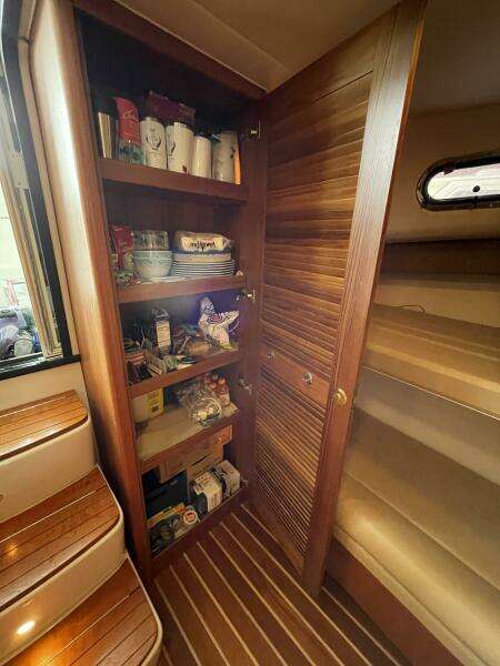 38ft Pursuit Yacht For Sale