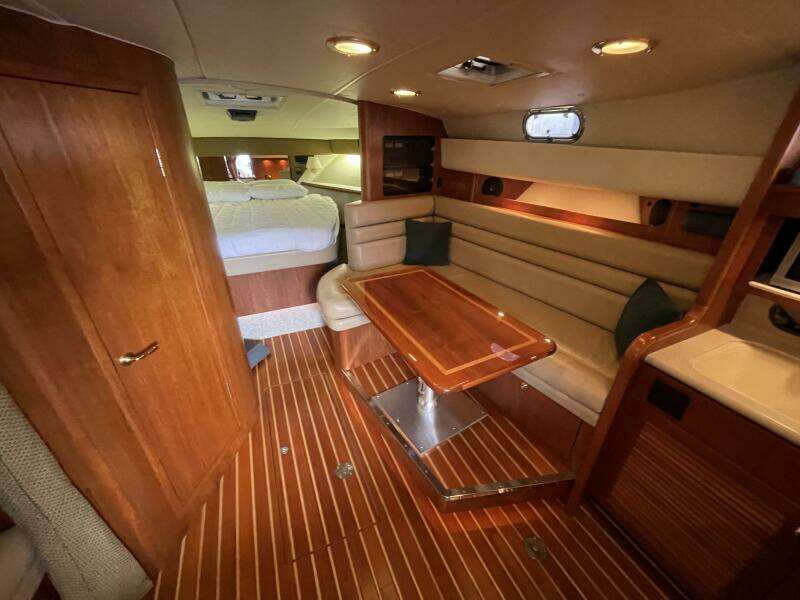 38ft Pursuit Yacht For Sale