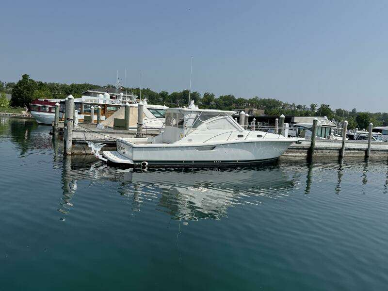 38ft Pursuit Yacht For Sale